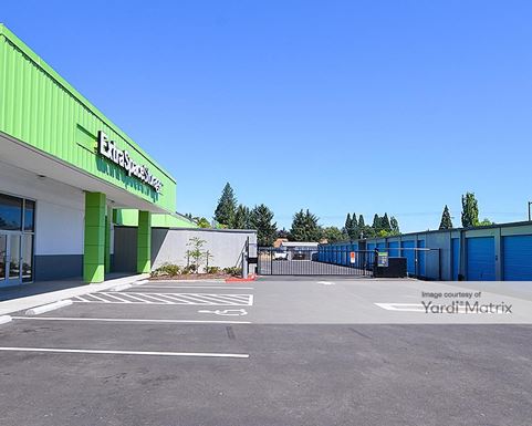 Source URL: https://cdnsc.rentcafe.com/dmslivecafe/3/1068126/1068126-1-5.jpg?width=-1&height=385&quality=80