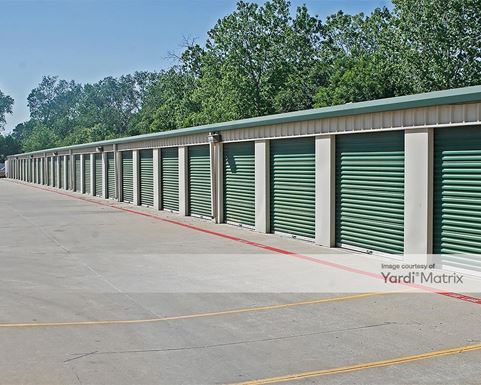 Source URL: https://cdnsc.rentcafe.com/dmslivecafe/3/1068135/1068135-1-4.jpg?width=-1&height=385&quality=80