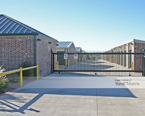 Source URL: https://cdnsc.rentcafe.com/dmslivecafe/3/1068136/1068136-1-4.jpg?width=-1&height=385&quality=80