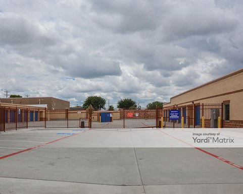 Source URL: https://cdnsc.rentcafe.com/dmslivecafe/3/1068141/1068141-1-3.jpg?width=-1&height=385&quality=80