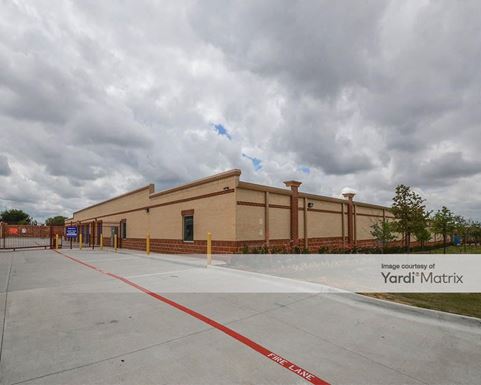 Source URL: https://cdnsc.rentcafe.com/dmslivecafe/3/1068141/1068141-1-6.jpg?width=-1&height=385&quality=80