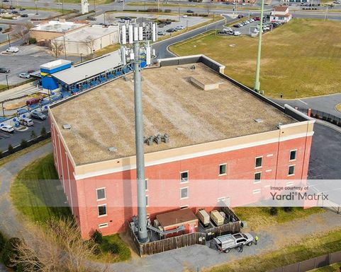 Source URL: https://cdnsc.rentcafe.com/dmslivecafe/3/1068156/1068156-1-3.jpg?width=-1&height=385&quality=80