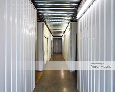 Source URL: https://cdnsc.rentcafe.com/dmslivecafe/3/1068158/1068158-1-3.jpg?width=-1&height=385&quality=80