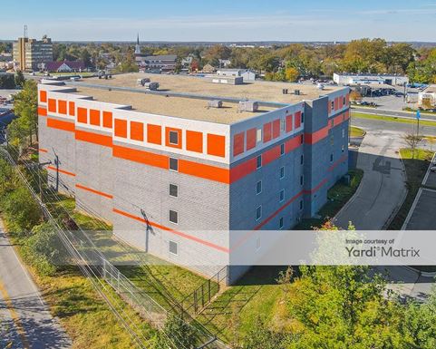 Source URL: https://cdnsc.rentcafe.com/dmslivecafe/3/1068163/1068163-1-2.jpg?width=-1&height=385&quality=80