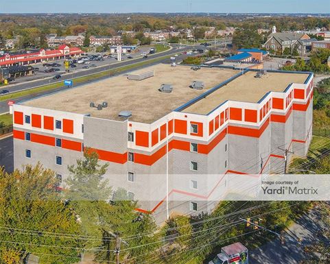 Source URL: https://cdnsc.rentcafe.com/dmslivecafe/3/1068163/1068163-1-3.jpg?width=-1&height=385&quality=80