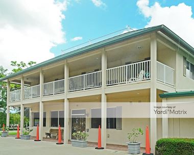 Self Storage Units at 275 Goodlette Frank Rd, Naples, FL