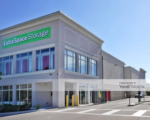 Source URL: https://cdnsc.rentcafe.com/dmslivecafe/3/1068266/1068266-1-6.jpg?width=-1&height=385&quality=80