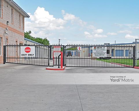 Source URL: https://cdnsc.rentcafe.com/dmslivecafe/3/1068296/1068296-1-3.jpg?width=-1&height=385&quality=80