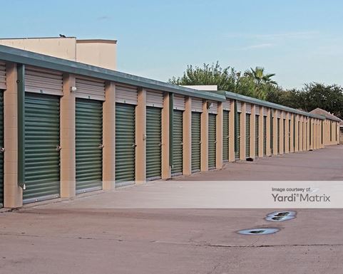 Source URL: https://cdnsc.rentcafe.com/dmslivecafe/3/1068310/1068310-1-5.jpg?width=-1&height=385&quality=80