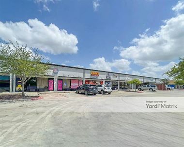 Storage Units for Rent available at 274 Kings Hwy, Brownsville, TX 78521