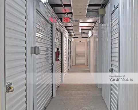 Source URL: https://cdnsc.rentcafe.com/dmslivecafe/3/1068312/1068312-1-4.jpg?width=-1&height=385&quality=80