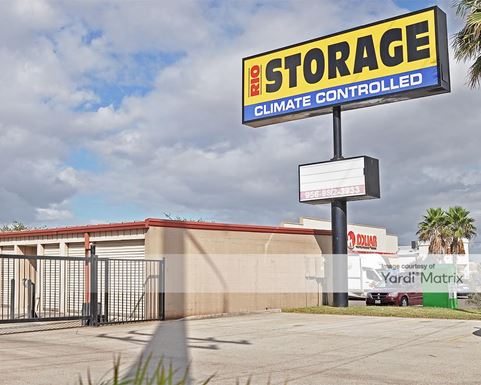 Source URL: https://cdnsc.rentcafe.com/dmslivecafe/3/1068313/1068313-1-3.jpg?width=-1&height=385&quality=80