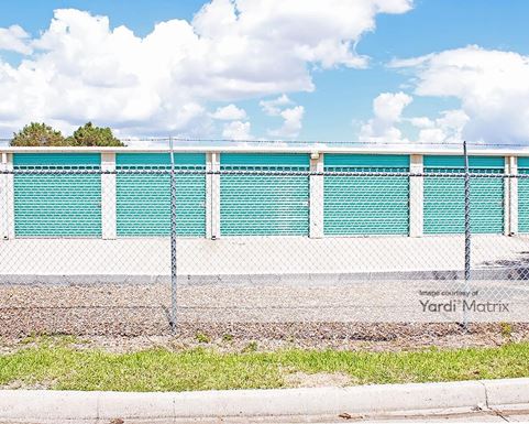 Source URL: https://cdnsc.rentcafe.com/dmslivecafe/3/1068317/1068317-1-5.jpg?width=-1&height=385&quality=80