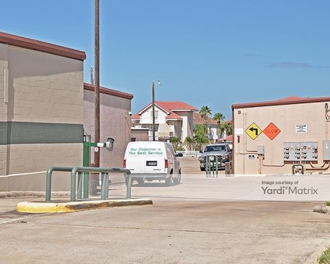 Source URL: https://cdnsc.rentcafe.com/dmslivecafe/3/1068319/1068319-1-7.jpg?width=-1&height=385&quality=80