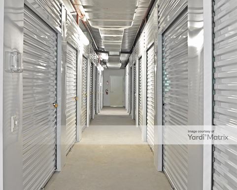 Source URL: https://cdnsc.rentcafe.com/dmslivecafe/3/1068320/1068320-1-5.jpg?width=-1&height=385&quality=80