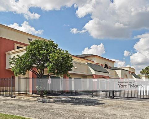 Source URL: https://cdnsc.rentcafe.com/dmslivecafe/3/1068323/1068323-1-2.jpg?width=-1&height=385&quality=80