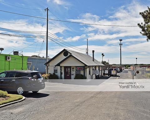 Source URL: https://cdnsc.rentcafe.com/dmslivecafe/3/1068329/1068329-1-3.jpg?width=-1&height=385&quality=80