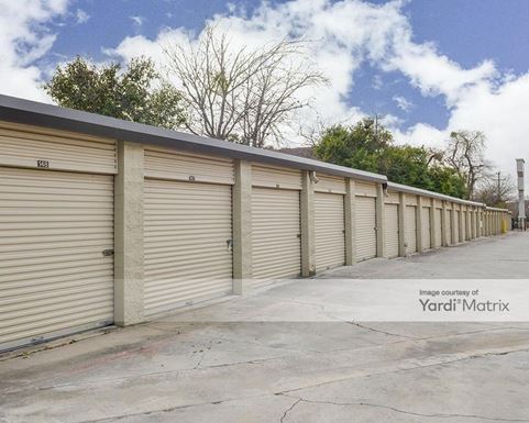 Source URL: https://cdnsc.rentcafe.com/dmslivecafe/3/1068349/1068349-1-2.jpg?width=-1&height=385&quality=80