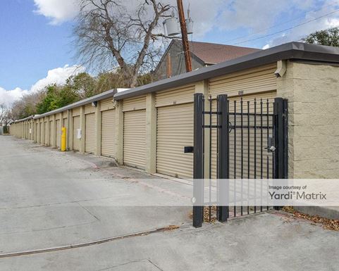 Source URL: https://cdnsc.rentcafe.com/dmslivecafe/3/1068349/1068349-1-6.jpg?width=-1&height=385&quality=80