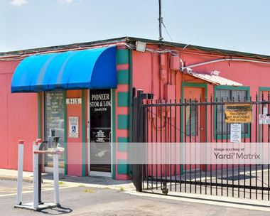 Storage Units for Rent available at 9415 North Interstate 35, San Antonio, TX 78233