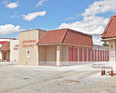 Image for Spacesavers Self Storage - 919 SE Military Drive, San Antonio, TX