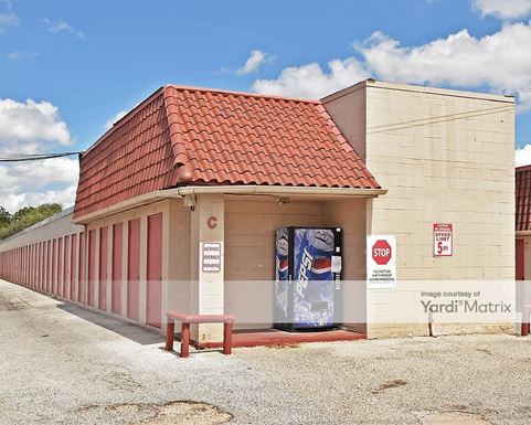 Source URL: https://cdnsc.rentcafe.com/dmslivecafe/3/1068370/1068370-1-4.jpg?width=-1&height=385&quality=80