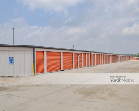 Source URL: https://cdnsc.rentcafe.com/dmslivecafe/3/1068371/1068371-1-2.jpg?width=-1&height=385&quality=80