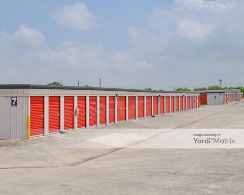 Source URL: https://cdnsc.rentcafe.com/dmslivecafe/3/1068371/1068371-1-5.jpg?width=-1&height=385&quality=80