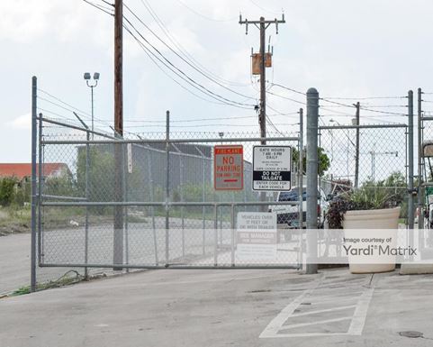 Source URL: https://cdnsc.rentcafe.com/dmslivecafe/3/1068372/1068372-1-2.jpg?width=-1&height=385&quality=80