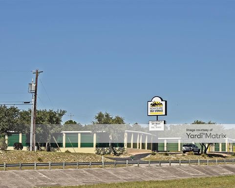 Source URL: https://cdnsc.rentcafe.com/dmslivecafe/3/1068375/1068375-1-4.jpg?width=-1&height=385&quality=80