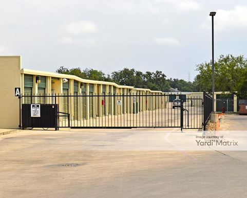 Source URL: https://cdnsc.rentcafe.com/dmslivecafe/3/1068379/1068379-1-2.jpg?width=-1&height=385&quality=80