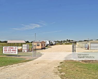 Storage Units for Rent available at 3320 Alternate 90, Seguin, TX 78155