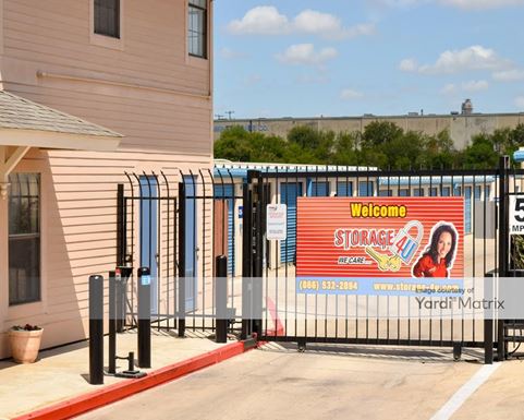 Source URL: https://cdnsc.rentcafe.com/dmslivecafe/3/1068381/1068381-1-2.jpg?width=-1&height=385&quality=80