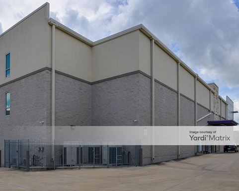 Source URL: https://cdnsc.rentcafe.com/dmslivecafe/3/1068392/1068392-1-5.jpg?width=-1&height=385&quality=80