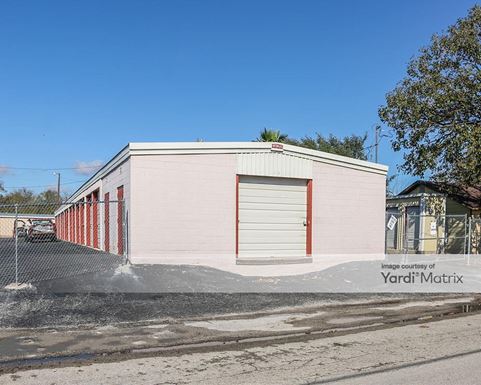 Source URL: https://cdnsc.rentcafe.com/dmslivecafe/3/1068399/1068399-1-5.jpg?width=-1&height=385&quality=80