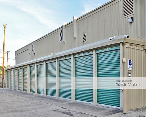 Source URL: https://cdnsc.rentcafe.com/dmslivecafe/3/1068412/1068412-1-5.jpg?width=-1&height=385&quality=80