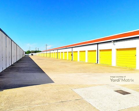 Source URL: https://cdnsc.rentcafe.com/dmslivecafe/3/1068431/1068431-1-4.jpg?width=-1&height=385&quality=80