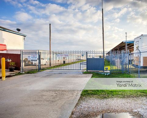 Source URL: https://cdnsc.rentcafe.com/dmslivecafe/3/1068436/1068436-1-4.jpg?width=-1&height=385&quality=80