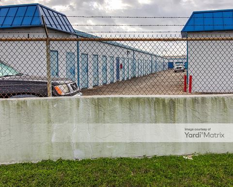 Source URL: https://cdnsc.rentcafe.com/dmslivecafe/3/1068439/1068439-1-3.jpg?width=-1&height=385&quality=80