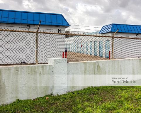 Source URL: https://cdnsc.rentcafe.com/dmslivecafe/3/1068439/1068439-1-4.jpg?width=-1&height=385&quality=80