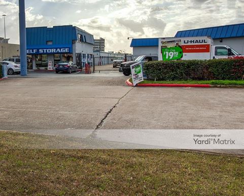 Source URL: https://cdnsc.rentcafe.com/dmslivecafe/3/1068439/1068439-1-5.jpg?width=-1&height=385&quality=80