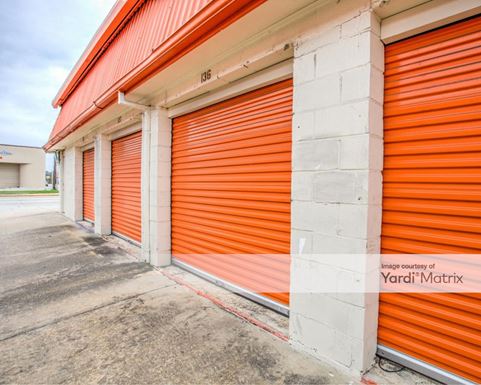 Source URL: https://cdnsc.rentcafe.com/dmslivecafe/3/1068458/1068458-1-5.jpg?width=-1&height=385&quality=80