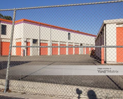 Source URL: https://cdnsc.rentcafe.com/dmslivecafe/3/1068462/1068462-1-4.jpg?width=-1&height=385&quality=80