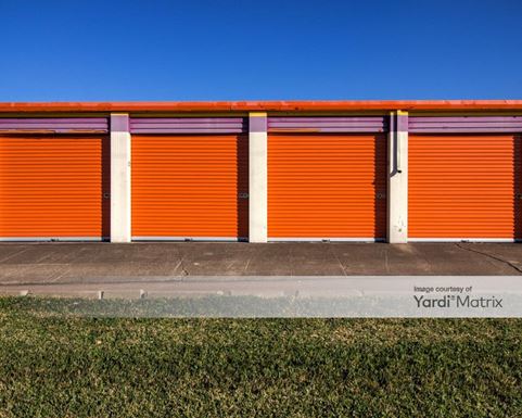 Source URL: https://cdnsc.rentcafe.com/dmslivecafe/3/1068463/1068463-1-5.jpg?width=-1&height=385&quality=80