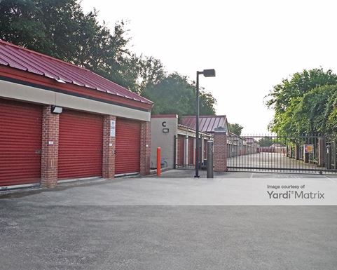 Source URL: https://cdnsc.rentcafe.com/dmslivecafe/3/1068467/1068467-1-4.jpg?width=-1&height=385&quality=80