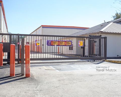 Source URL: https://cdnsc.rentcafe.com/dmslivecafe/3/1068468/1068468-1-3.jpg?width=-1&height=385&quality=80