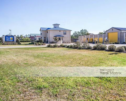 Source URL: https://cdnsc.rentcafe.com/dmslivecafe/3/1068473/1068473-1-4.jpg?width=-1&height=385&quality=80