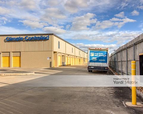 Source URL: https://cdnsc.rentcafe.com/dmslivecafe/3/1068474/1068474-1-6.jpg?width=-1&height=385&quality=80