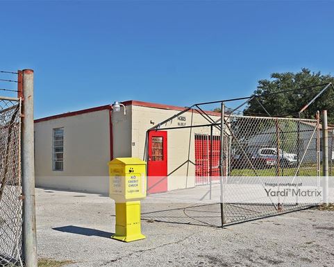 Source URL: https://cdnsc.rentcafe.com/dmslivecafe/3/1068498/1068498-1-4.jpg?width=-1&height=385&quality=80