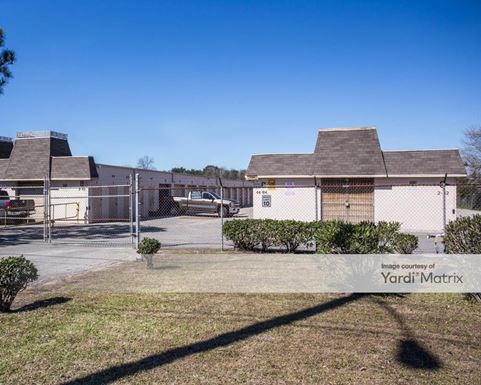 Source URL: https://cdnsc.rentcafe.com/dmslivecafe/3/1068500/1068500-1-4.jpg?width=-1&height=385&quality=80